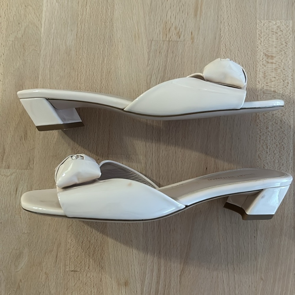 Stuart Weitzman Rosebud Patent Leather Sandals - Picture 2 of 4